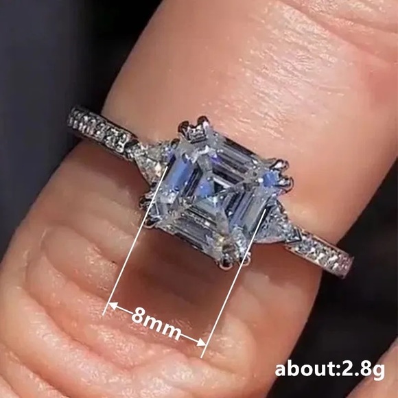 New 92( Silver Princess Cut Diamond Promise Ring - Picture 3 of 6